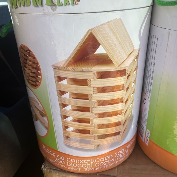 Kids Wood Construction Sticks 2 buckets - Picture 9 of 9